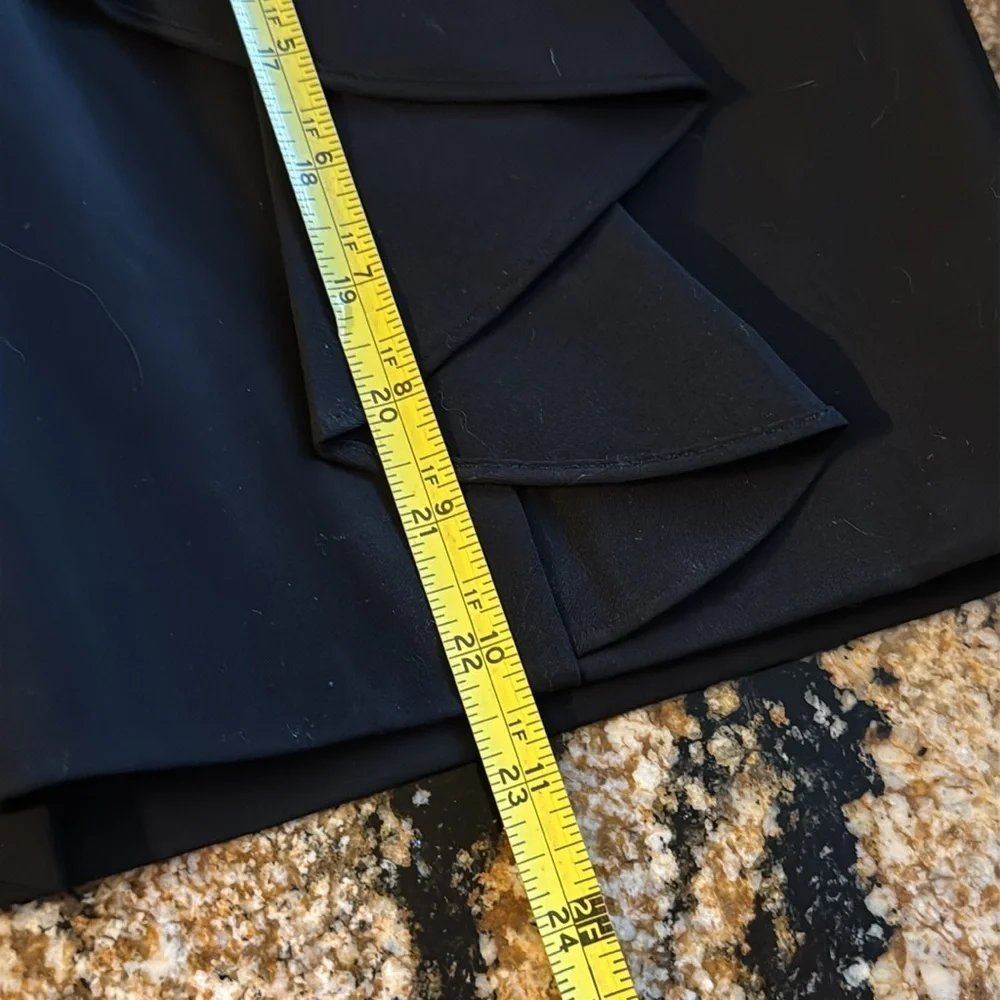 Elegant Black Skirt with Ruffle Detail - Picture 6 of 10